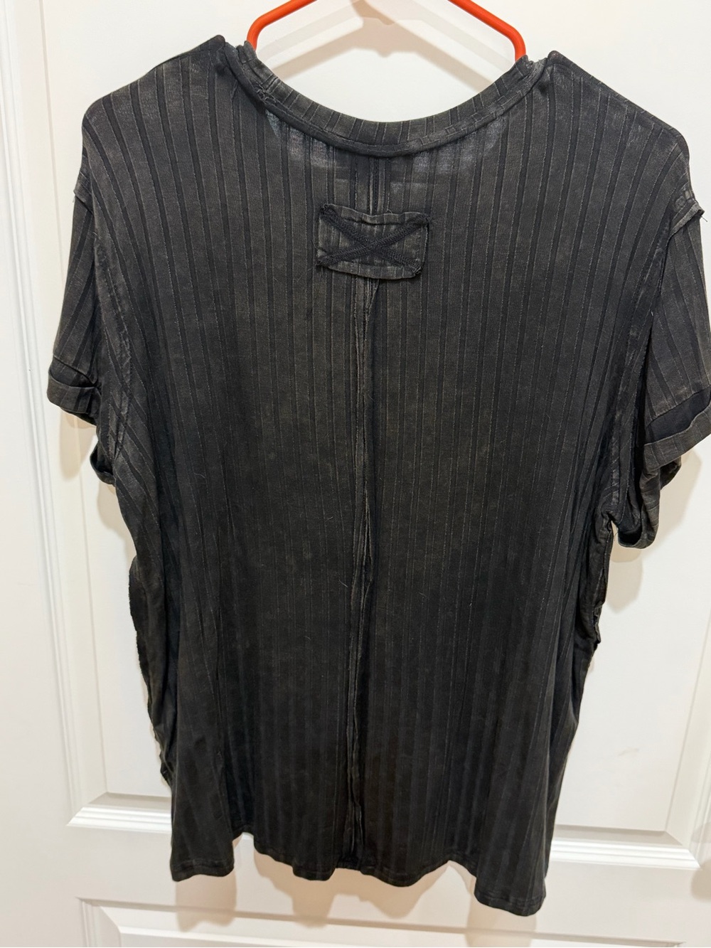 2 Boutique Tops- Zenana Short Sleeve Green & Black- size L/XL - Picture 8 of 15
